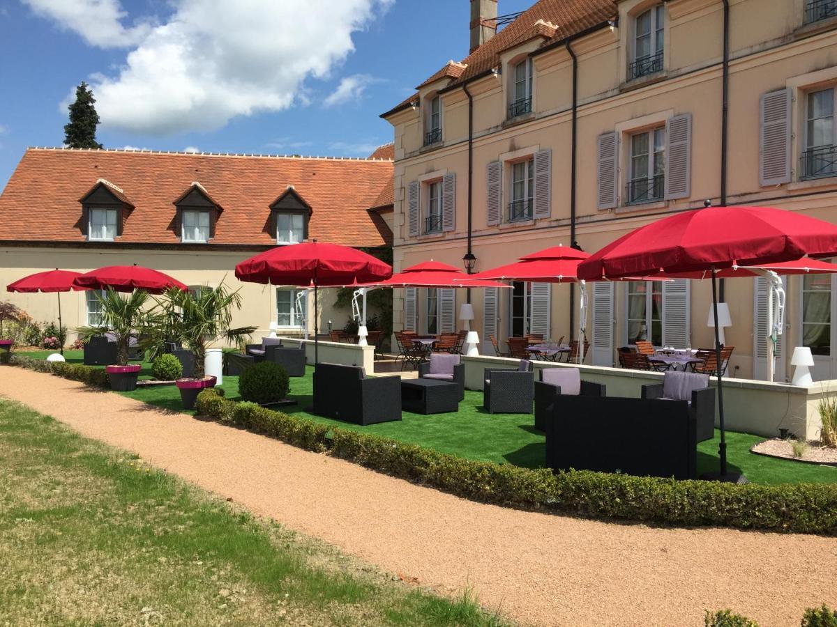 Hôtel et Restaurant Domaine de l'Orangerie Bonnat Exterior foto